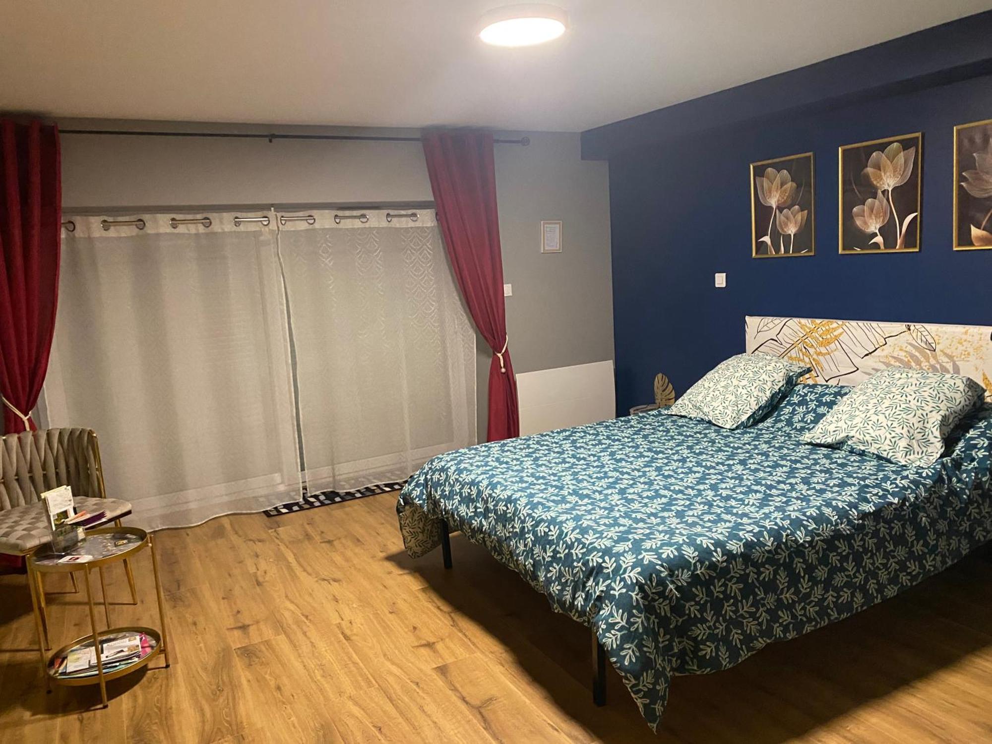 Chez Marie Et Angel Bed & Breakfast Отон Екстериор снимка